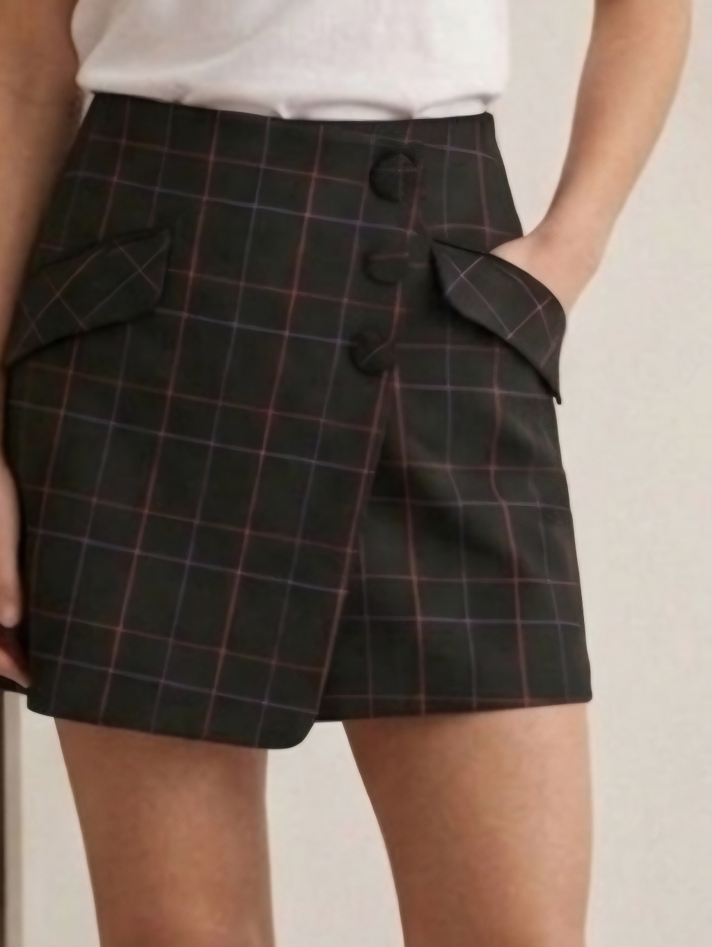 Trina Turk Black Mini Skirt With Pink Windowpane